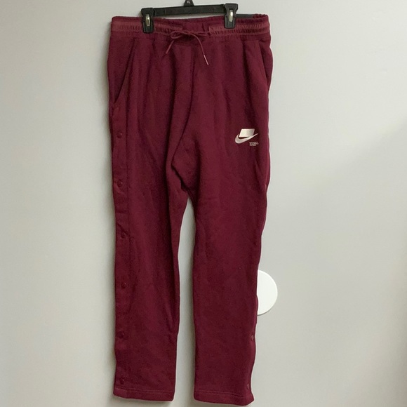NWT Men’s Nike Sportswear Snap Side Pants Size Med Beetroot - Picture 1 of 5